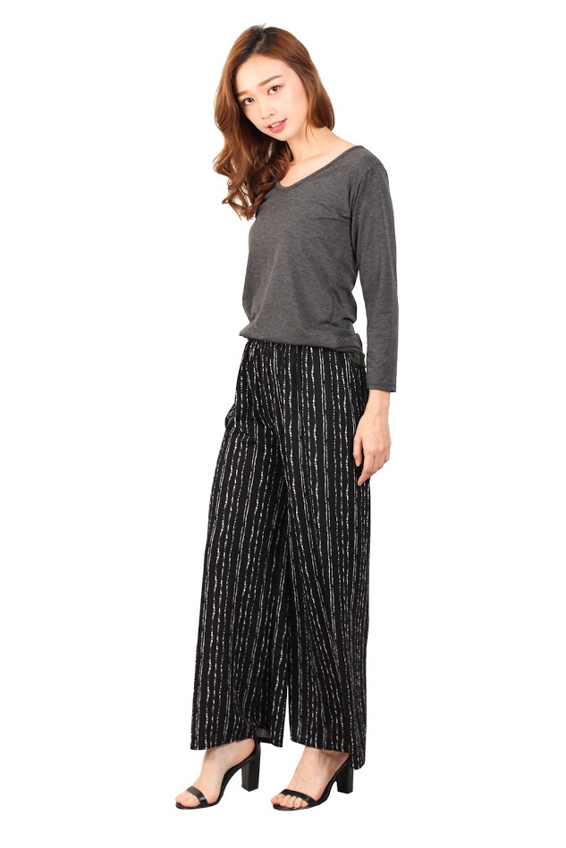 QA-447 Women Striped Pants 01